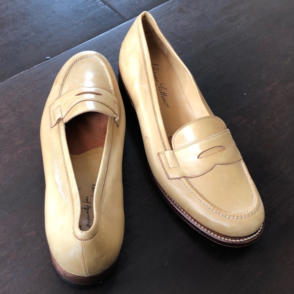Beautiful  Silvano Lattanzi women's leather loafers SIZE 39,  MADE IN ITALY.